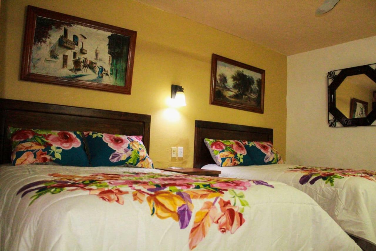 Hotel San Clemente Valladolid  Exterior photo