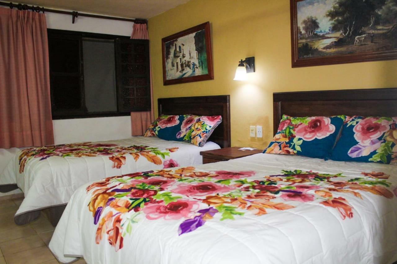 Hotel San Clemente Valladolid  Exterior photo